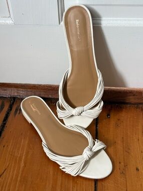 Reformation Peridot Mignon Knot Flat Sandals in White, Size 10 - Bride Wedding